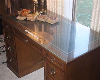 LEATHER INSERT WITH GLASS TOP DESK 46 X 23 X 29. $85