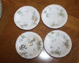VINTAGE THEODORE HAVLAND BUTTER PAD DISHES TOP LEFT HAS A NIC . 4 PC $3