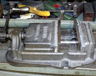 Vintage Harris Milling Machine Vise - 6.5" Wide x 6"