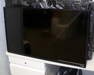 Vizio 32" Television, Model D32HN-E0, New In Box, Includes Remote And Stand
