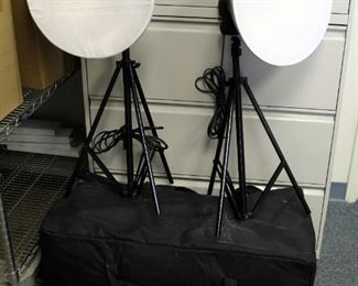 Photo Booth Lights, Qty 2, With Canvas Carrying Case And Backdrops