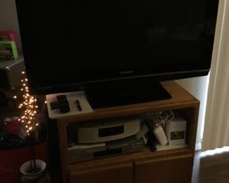 42 in. Panasonic Plasma HDTV (TH42PZ80U)