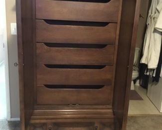 American of Martinsville Highboy/Chest of Drawers