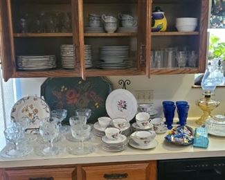 MORE GLASSWARE & CHINA