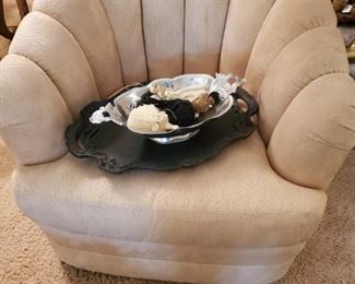 ETHAN ALLEN WHITE SWIVEL CLUB CHAIR