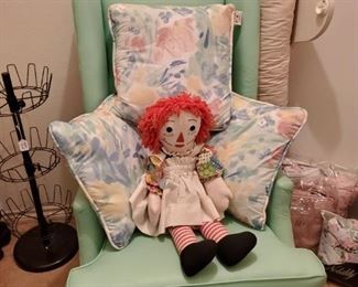 RAGGEDY ANN DOLL IN GREEN CHAIR