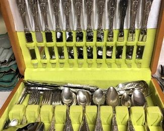 Wallace Rose Point Sterling Silver Set 160 Pieces