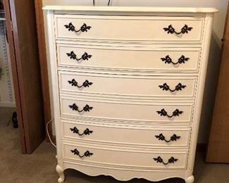 Chest of drawers