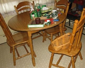 Wabash kitchen table, 2 leaves and 4 chairs                             BUY IT NOW $ 255.00