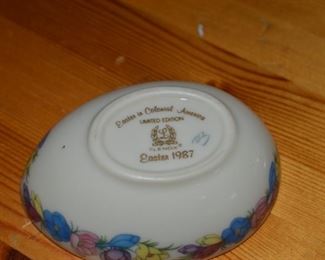 PLL #36 Lenox USA 'Easter in Colonial America' 1987 Limited Edition Egg $7