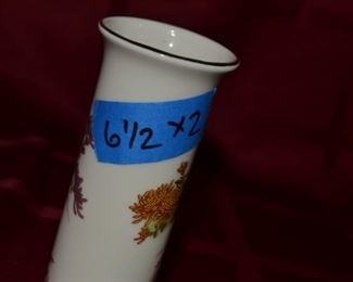 PLL #70 Shibata Bud Vase @ $5