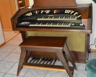 PLL #122 - Conn Organ lights up, but needs repair $200