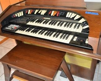 PLL #122 - Conn Organ lights up, but needs repair $200