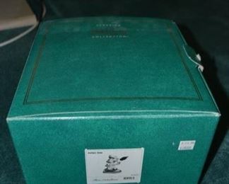 PLL #128 Disney Figurine Amigo Jose