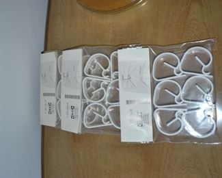 PLL #163 Table Cloth Clips $5 for all