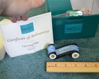 PLL 208 Disney Figurine Opening Title - Cinderella