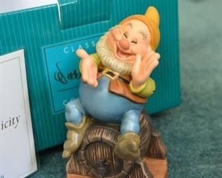 PLL 212 Disney Figurine "Happy that's Me" Snow White and the Seven Dwarfs