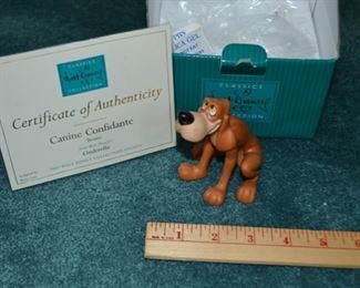 PLL 215 Disney Figurine "Canine Confidante" Cinderella