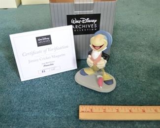 PLL 220 Disney Figurine"Jimmy Cricket Maquette" Pinocchio