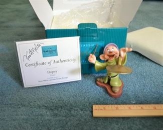 PLL 246 Disney Figurine "Dopey" Snow White & the Seven Dwarfs