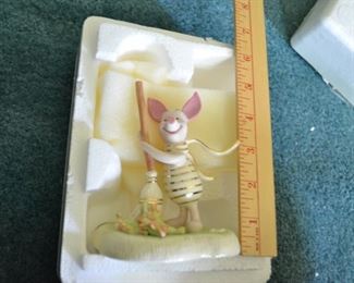 PLL 247 Lenox Piglet's Clean Sweep