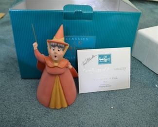 PLL 255 Disney Figurine "A Little Bit of Pink " Flora - Sleeping Beauty