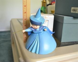 PLL 256 Disney Figurine "A Little Bit of Blue " - Sleeping Beauty