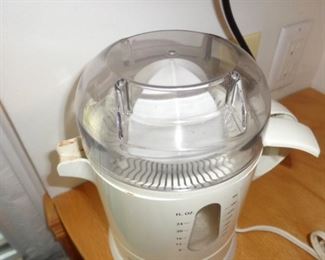 PLL 377 Juicer @ $ 10