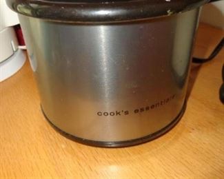 PLL 378 Mini Crock Pot @ $5