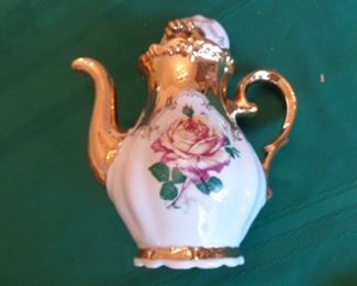 PLL 433 Tea Set (Larger) @ $175 Bavaria Salvream