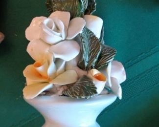 PLL 443 Royal Kendall Flowers @ $15