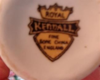 PLL 443 Royal Kendall Flowers @ $15