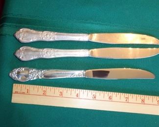 PLL 491 Dinner Knives @ $5 (3 pc)
