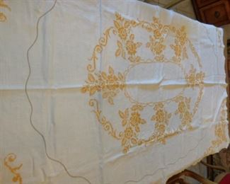 PLL 538 Tablecloth $10