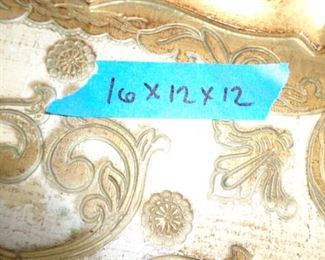 PLL 562 Gold Italian Table $25