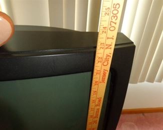 PLL 568 TV $15 TV Stand $35