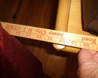 PLL 636 TV Stand $30