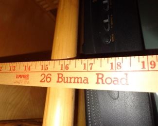 PLL 636 TV Stand $30