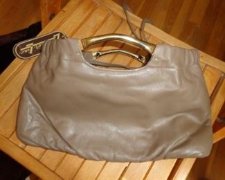 PLL 656 Vintage Handbag $5