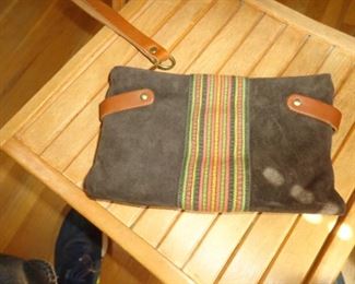 PLL 697 Vintage Purse $5