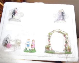 PLL 728 Hawthorne Village Figurines @ $15