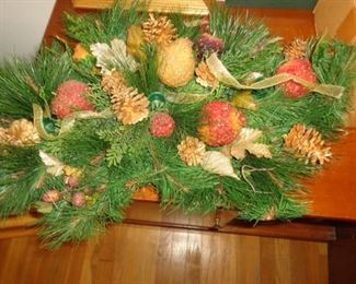 PLL 736 Holiday Arrangement @ $10