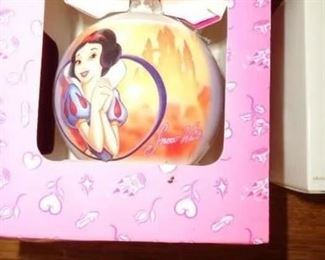 PLL 749 Disney Snow White Ornament @ $5