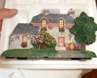 PLL 782 Hawthorne Village "Village Market " @ $10