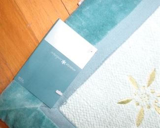 PLL 786 Holiday Mat @ $5