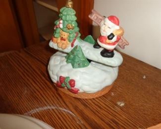 PLL 814 Holiday Santa Trimming the Tree