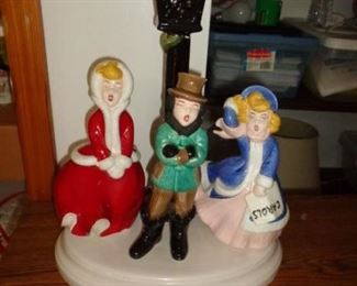 PLL 816 Holiday Carolers @ $10