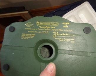 PLL 821 Thomas Kinkade Hawthorne Village "Lamplight Inn" @ $10