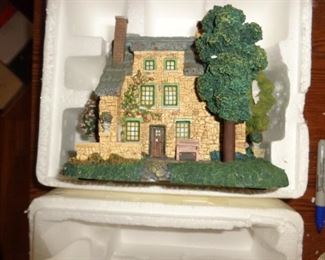 PLL 825 Thomas Kinkade Hawthorne Village "Stonebrooke Inn" @ $10