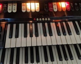 PLL #122 - Conn Organ lights up, but needs repair $200